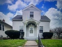 Building Photo - 555 Woodsdale Ave