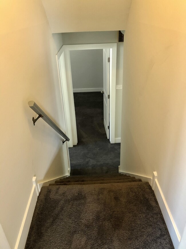 Building Photo - 4244 Gilbert Ave