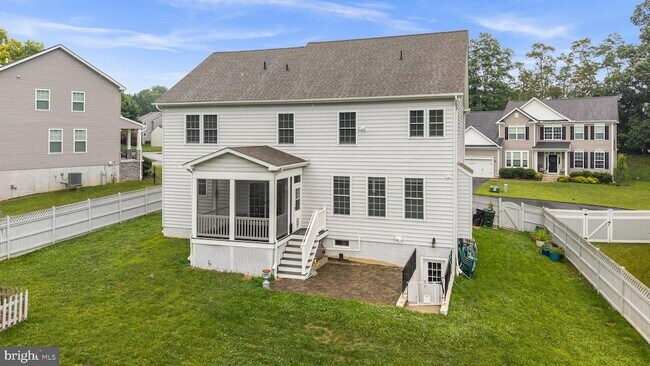 Building Photo - 945 Kayley Dr