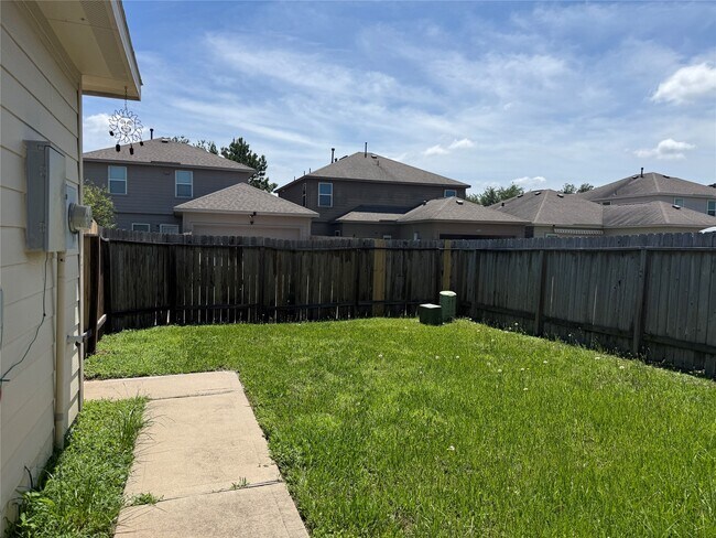 Building Photo - 8206 Malago Point Dr