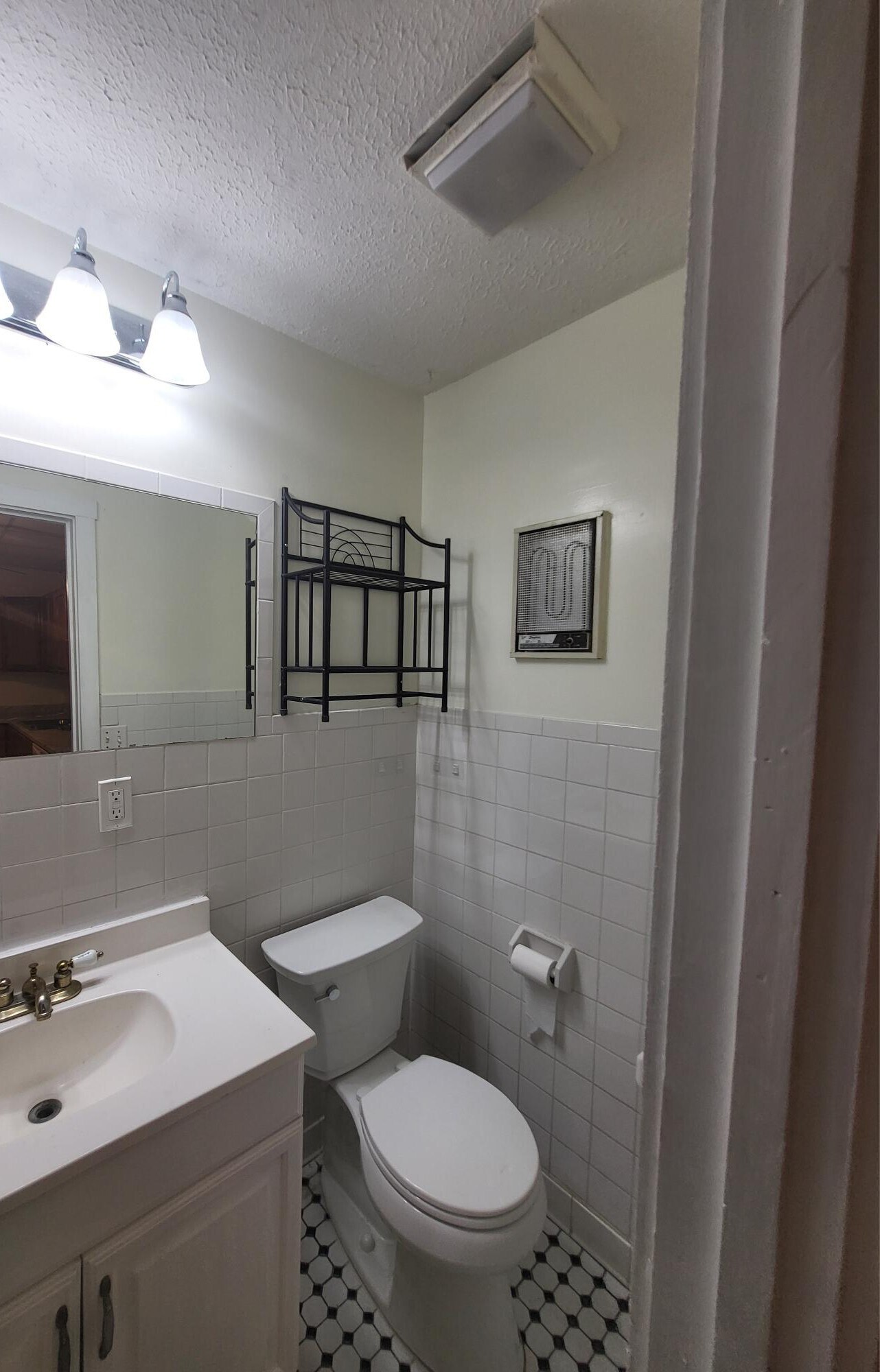 Bathroom - 209 W King St