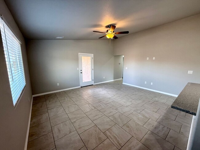 Building Photo - Newly Built 3-Bedroom, 2-Bath Home in a Prime Location Near Hospital & Shopping!