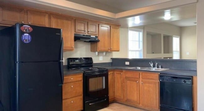 Building Photo - 107 Sea Pines Way