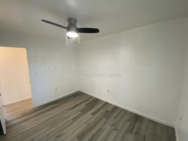 Building Photo - 810 Sledgehammer Dr