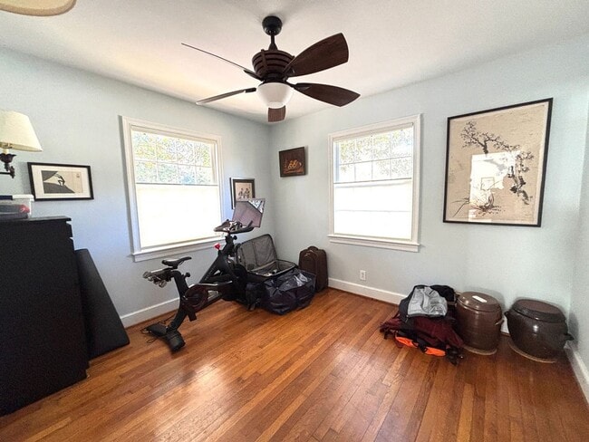 Building Photo - Available April 1st. Beautiful 2 BR/1 BA Home in the Heart of the Old Village!