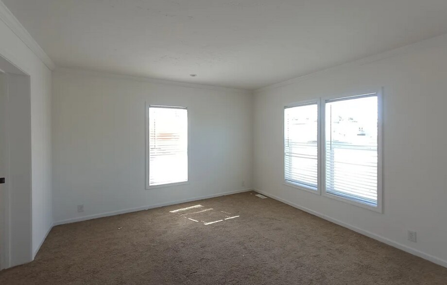 Building Photo - 37266 Burrstone Ln