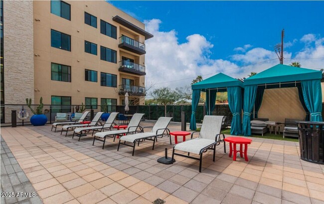 Building Photo - 7300 E Earll Dr