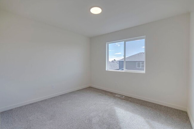 Building Photo - 1843 NW 18th Way