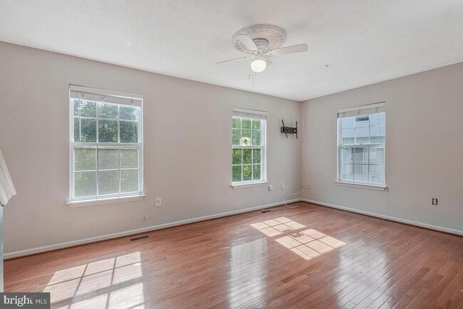 Building Photo - 2647 Longbow Ct
