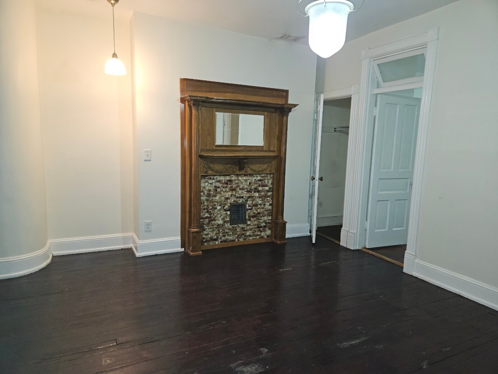 Building Photo - 117 V St NW