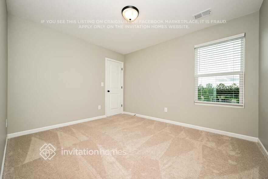 Building Photo - 1002 Starmoss Ln