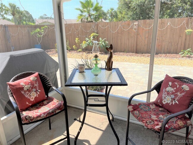 Building Photo - 802 Egret Ct