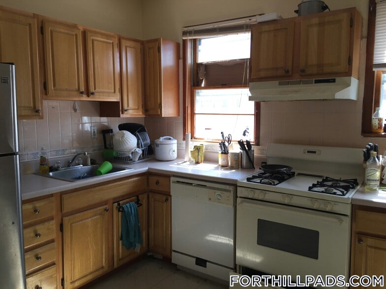 Building Photo - 49 Beech Glen St