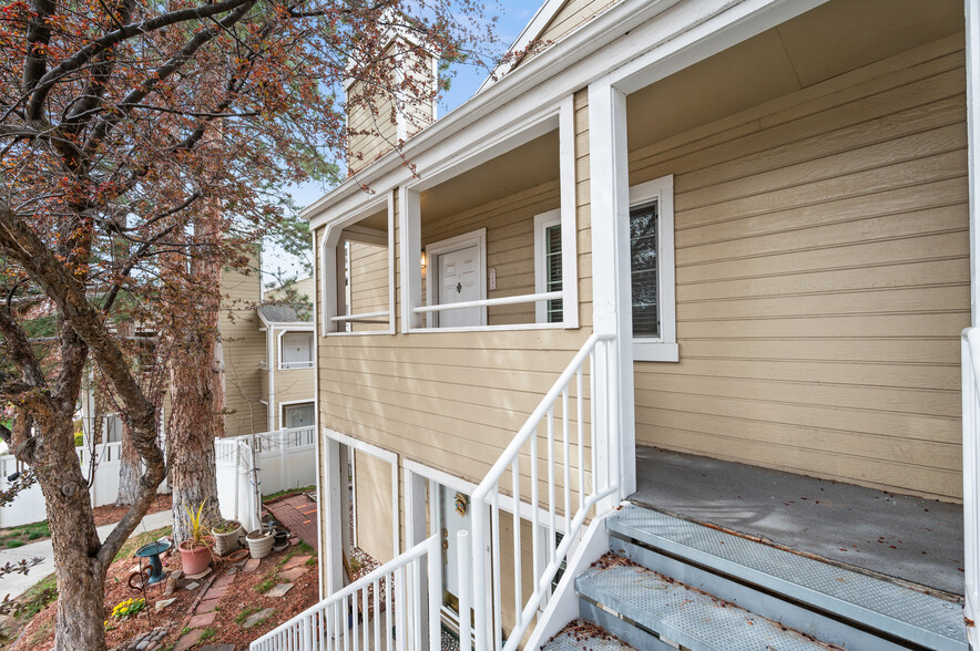 Building Photo - 1478 E Foxboro Dr