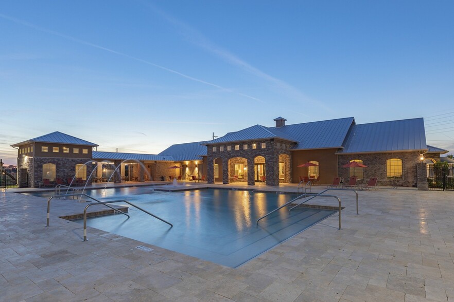 Primary Photo - Solamere Grand