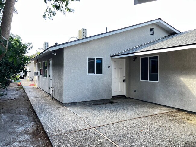 Building Photo - Price Drop !!Newly Remodeled Home for Lease 412 N Street, Merced, CA 95341