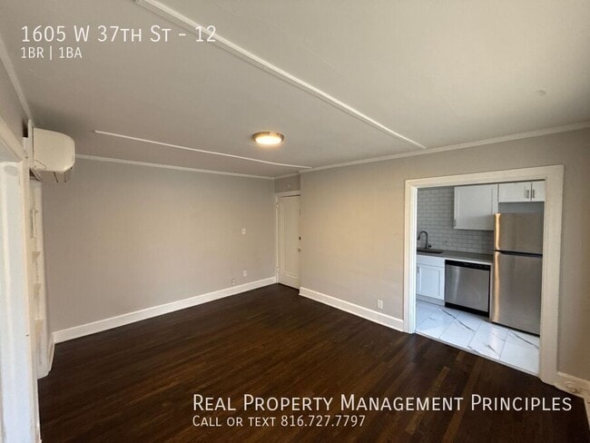 Building Photo - 1605 W 37th St