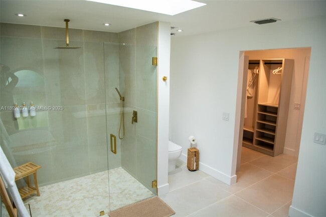 Building Photo - 1010 Joyce Ct