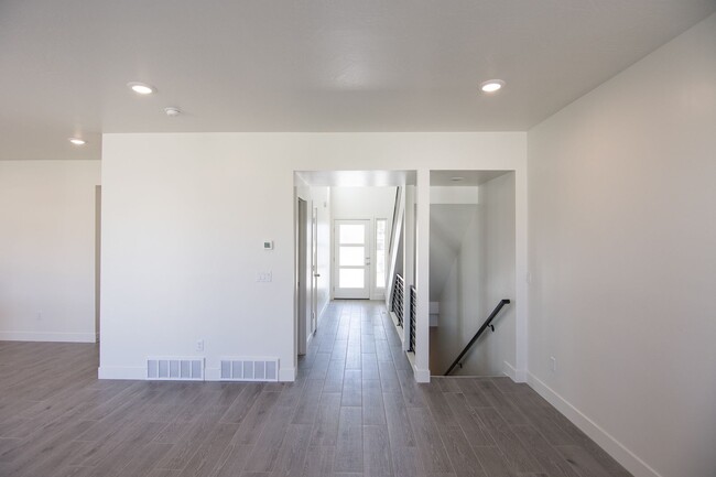 Building Photo - Gorgeous 2-Story Townhome with Finished Ba...