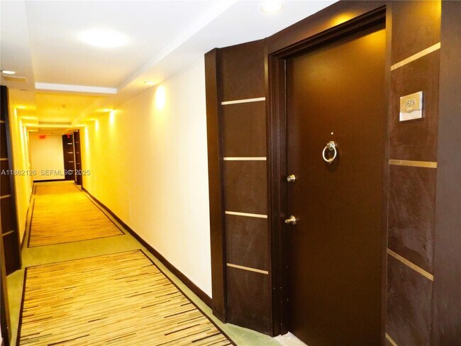 Building Photo - 5701 Collins Ave