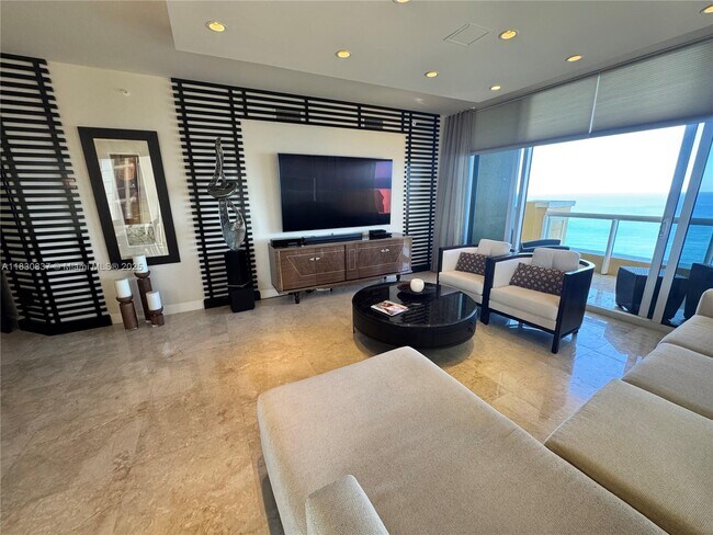Building Photo - 17875 Collins Ave