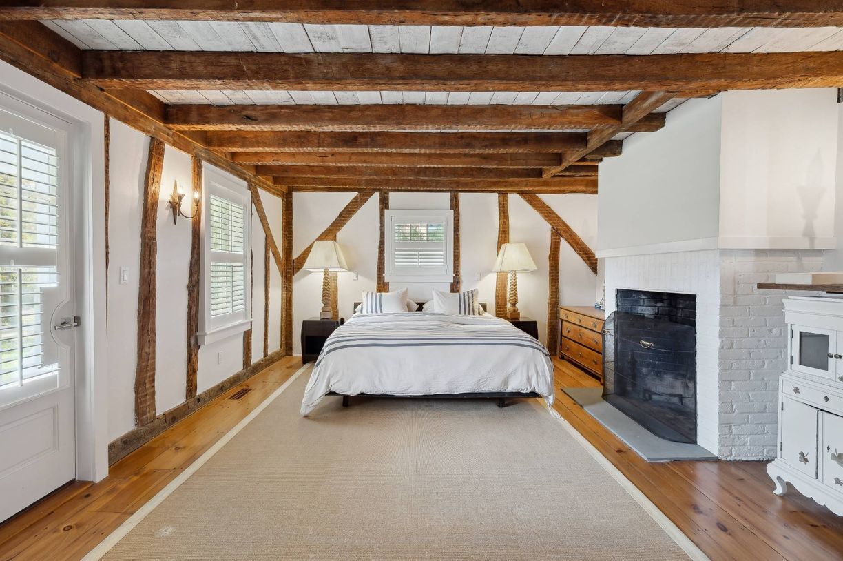 Building Photo - 50 Mecox Bay Ln