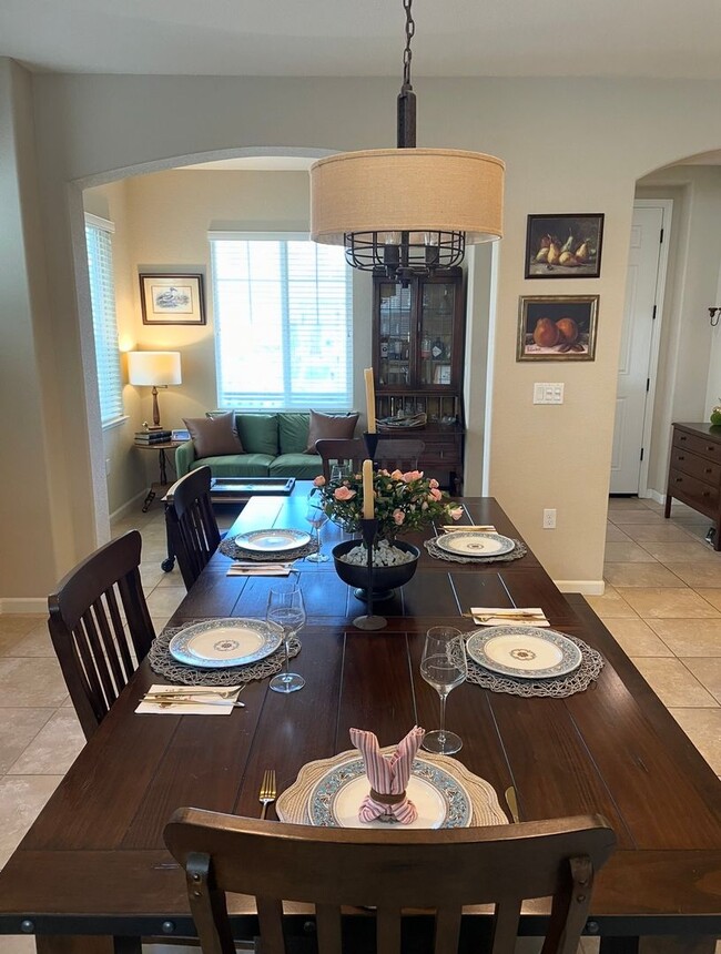 Building Photo - Available on June 1st.  Occupied.  DO NOT DISTURB TENANTS