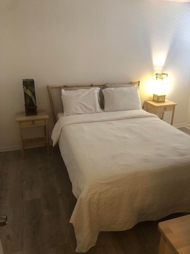 Primary Photo - 750 Egret Cir