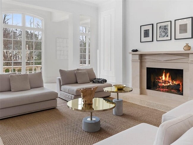 Building Photo - 997 Davis Dr NW