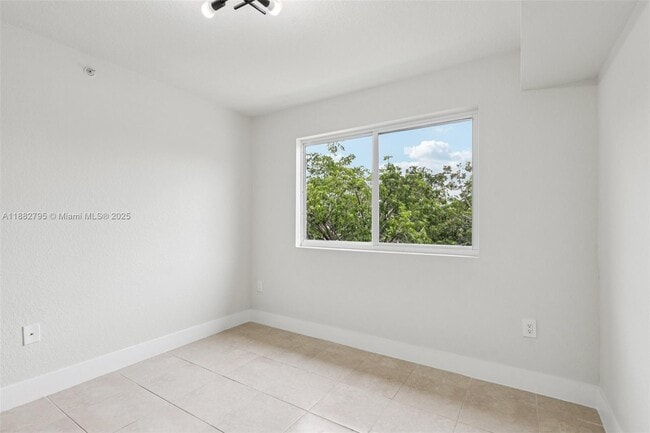Building Photo - 15470 SW 284th St