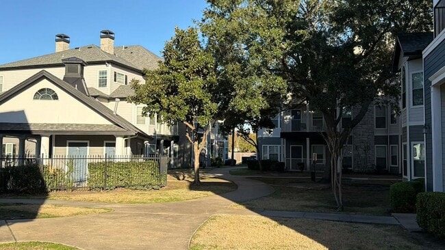 Building Photo - 15000 W Airport Blvd