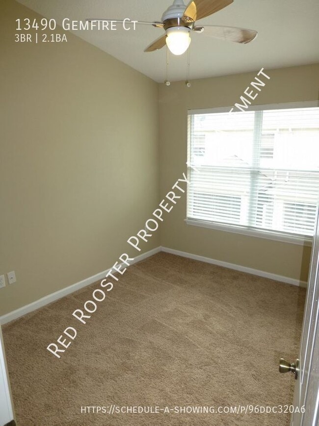 Building Photo - 13490 Gemfire Ct