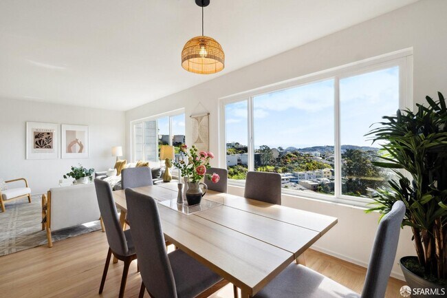 Building Photo - 134 Stanford Heights Ave