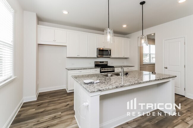 Building Photo - 47 Leyland Ct