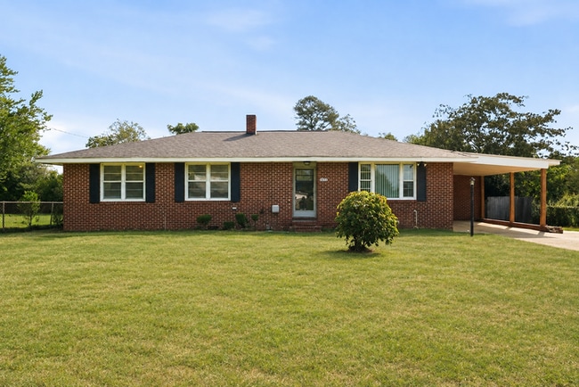 Building Photo - 4406 Traylor St