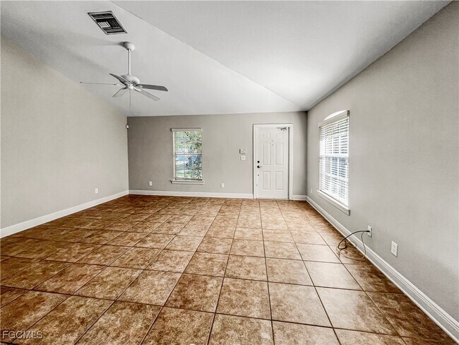 Building Photo - 13437 First St