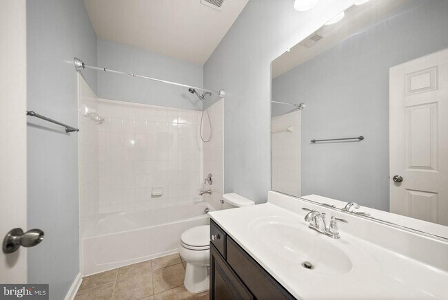 Building Photo - 11845 Lake Baldwin Dr