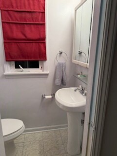 Powder Room - 74 Clearview Dr