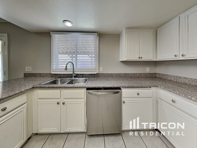 Building Photo - 5425 Addison Avenue Las Vegas NV