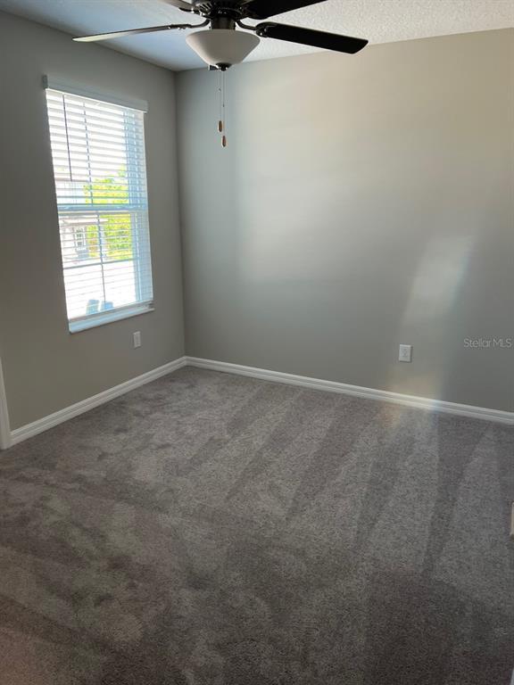 Building Photo - 580 Royal Empress Dr