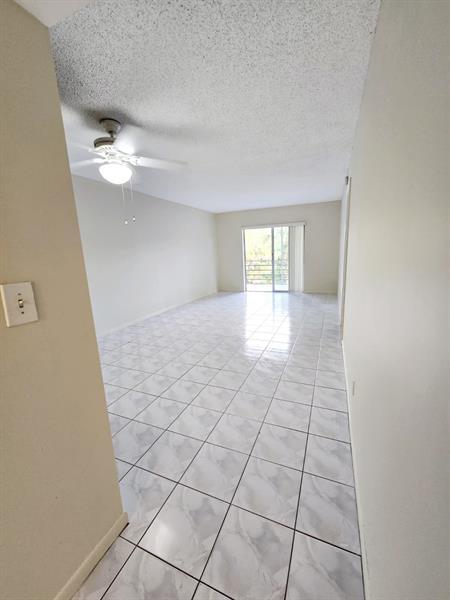 Building Photo - 4121 Stirling Rd