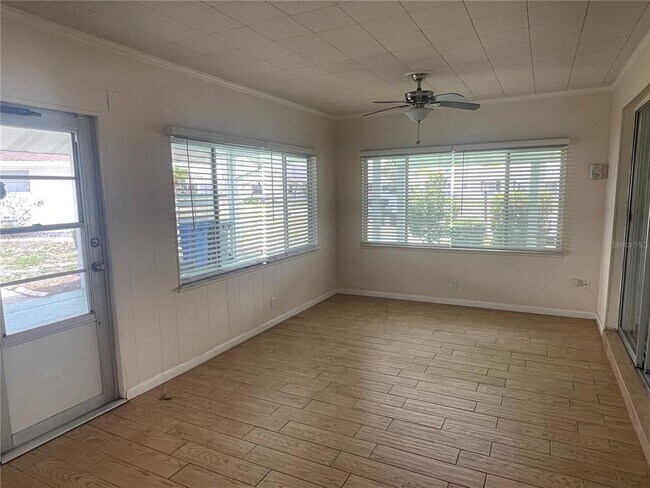 Building Photo - 701 Cypress Pl