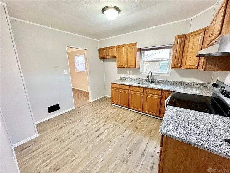 Building Photo - 4409 Danado Dr