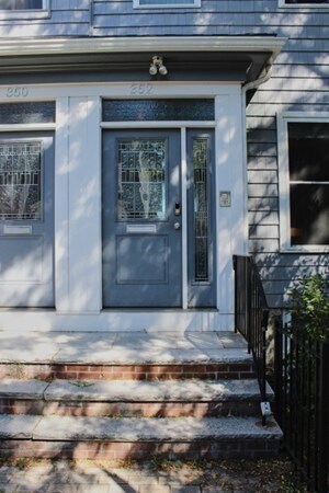 Building Photo - 352 K St