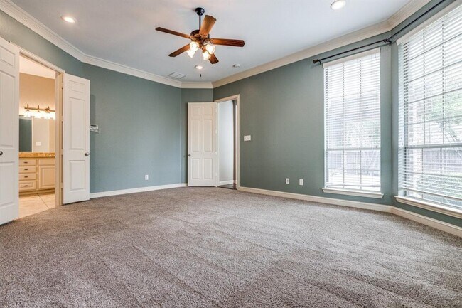 Building Photo - 7701 Thistledown Dr