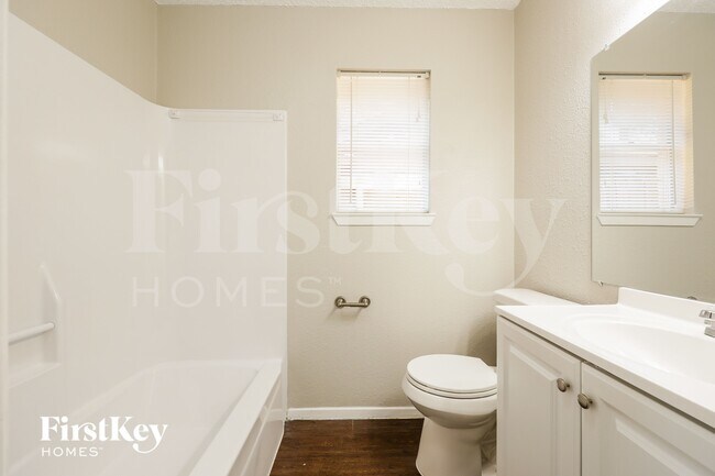 Building Photo - 23314 Balthasar St