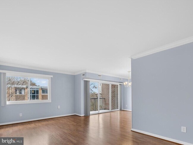 Building Photo - 2908 Kings Chapel Rd