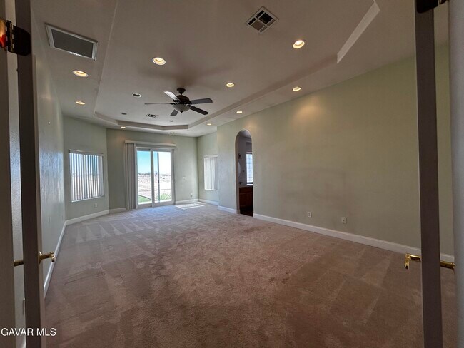 Building Photo - 8127 W Ave E12