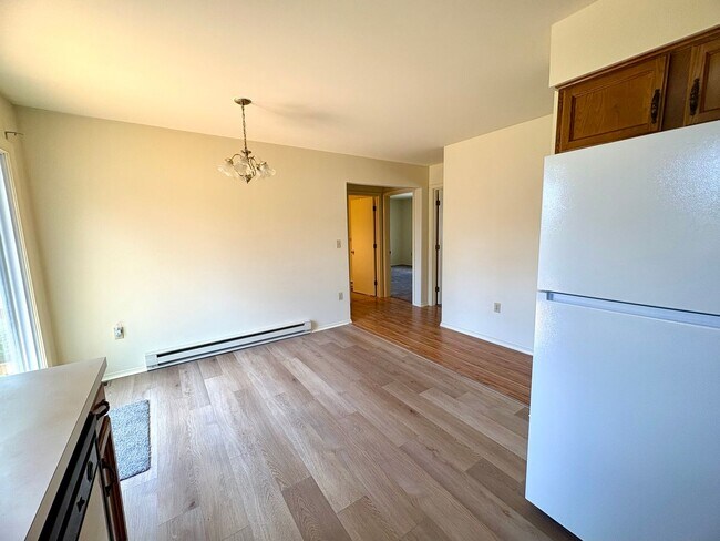 Building Photo - 3 Bedroom 1.5 Bathroom House Available in Dillsburg!