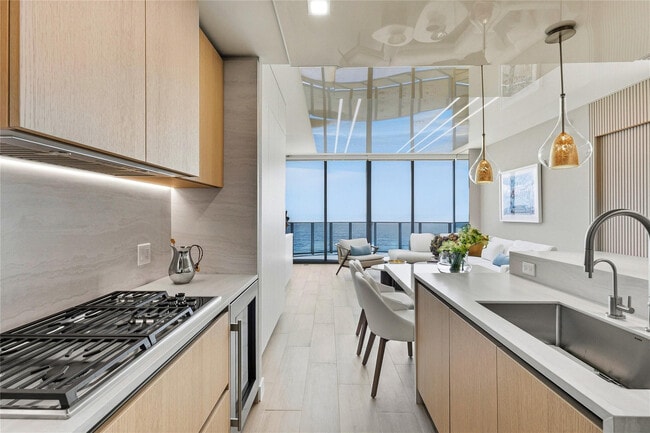 Building Photo - 900 N Ocean Blvd